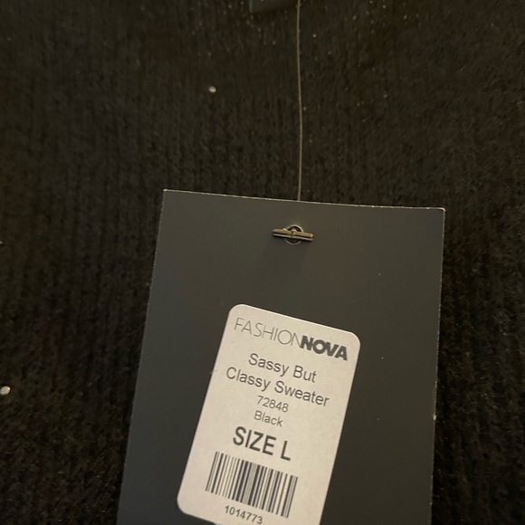 New Sz L Black Wrap sweater with Faux pearls ruched sleeves - Picture 3 of 6